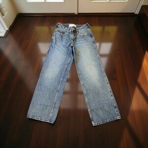 Hollister Curvy Low Rise Baggy Blue Jeans